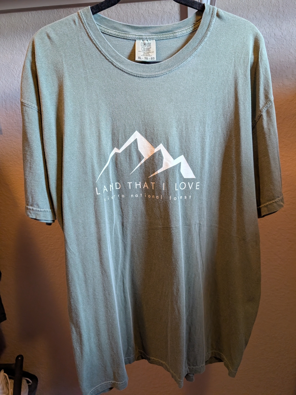 Comfort Colors Sierra National Forest Men’s Short Sleeve Tee